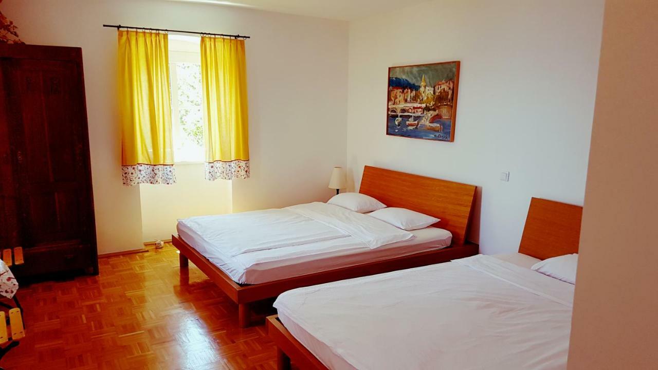 Apartments Panoramic ロヴラン エクステリア 写真